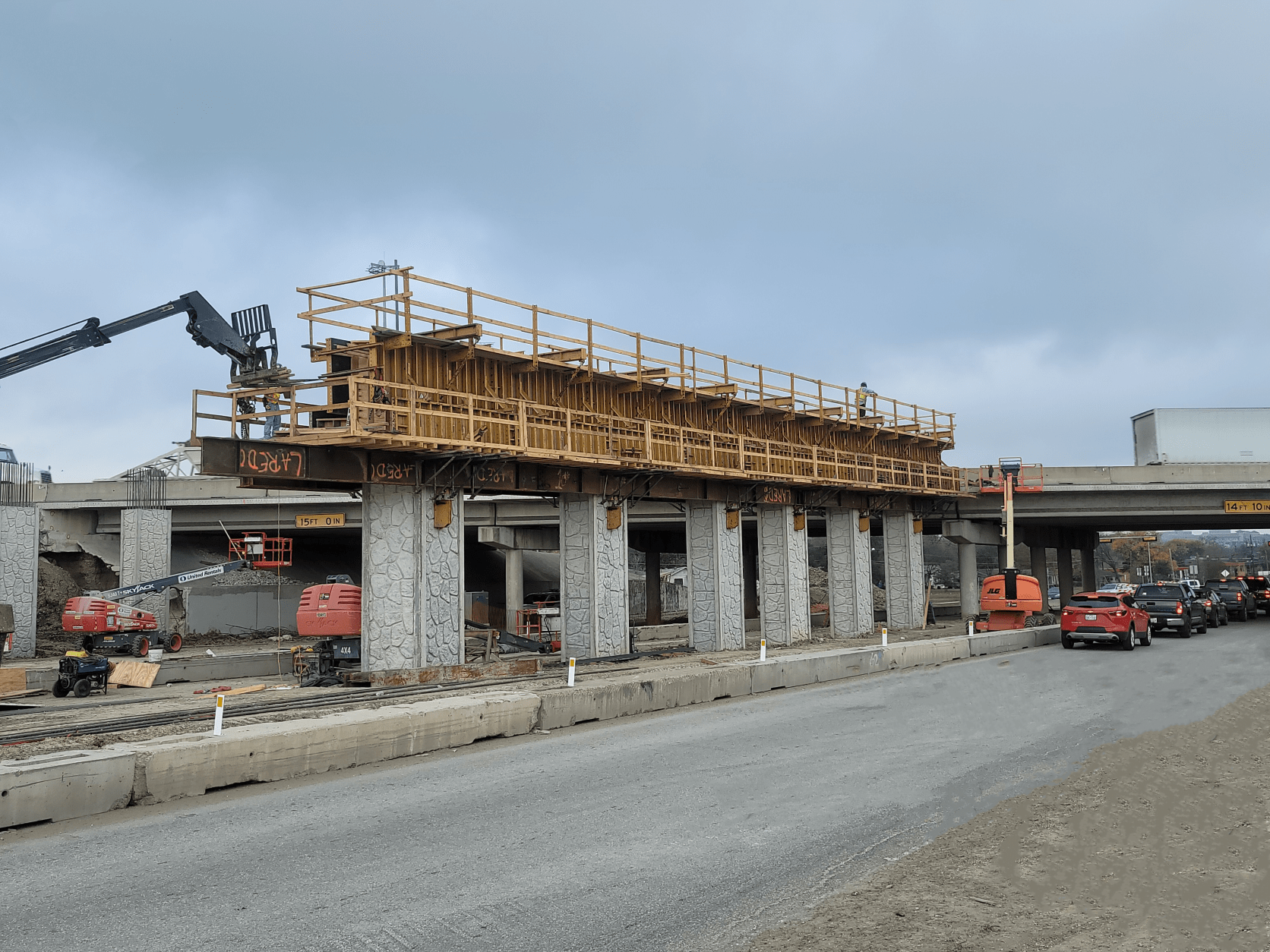 SH 123 bridge construction progress in San Marcos
